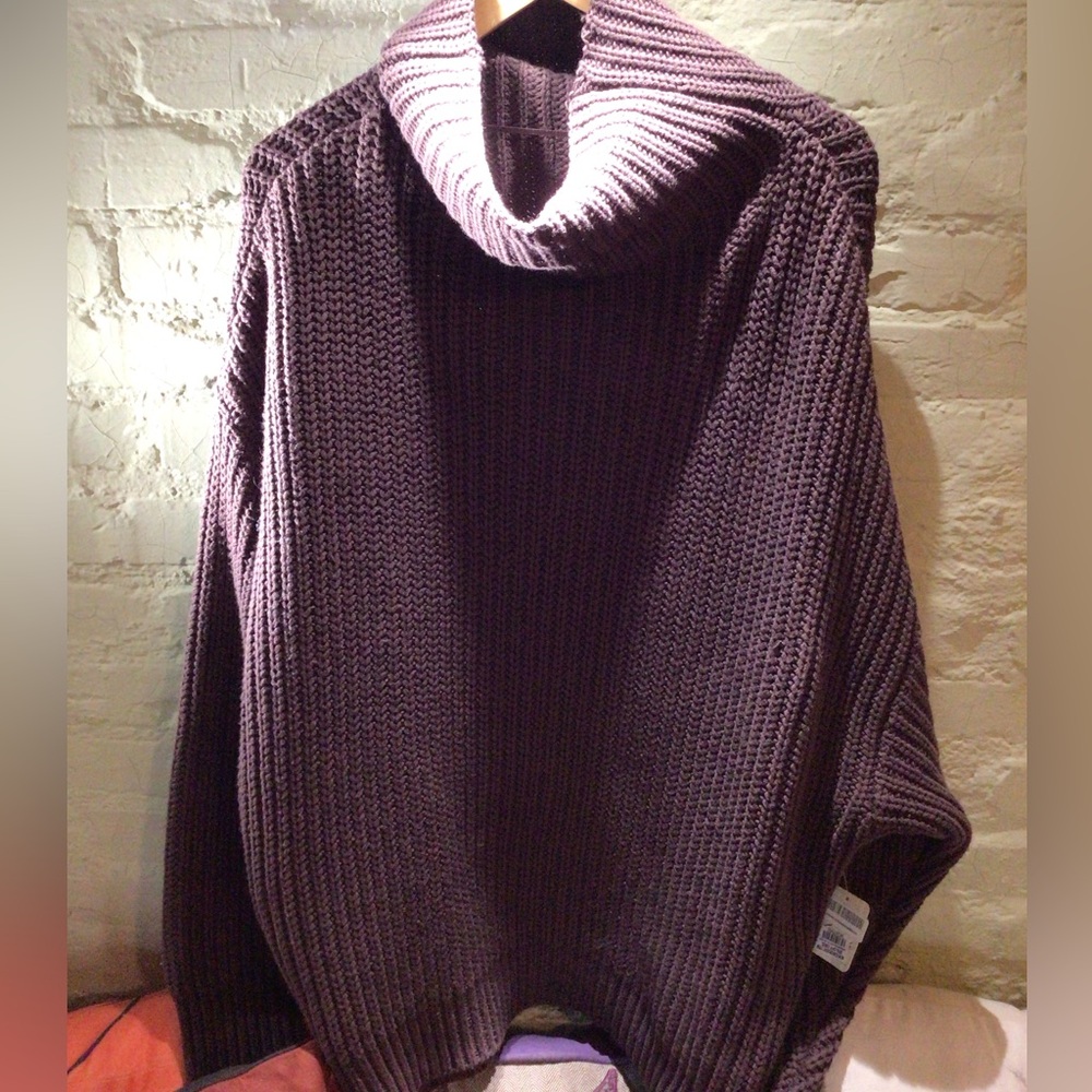 NEW! 🍂🍁🍂Free People Chunky Cowl Neck Sweater in cocoa